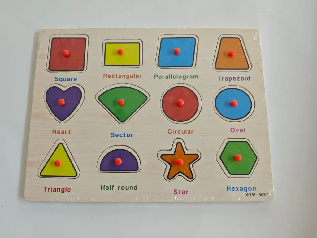 The Kiddie Concept Wooden Peg Puzzle - Shapes